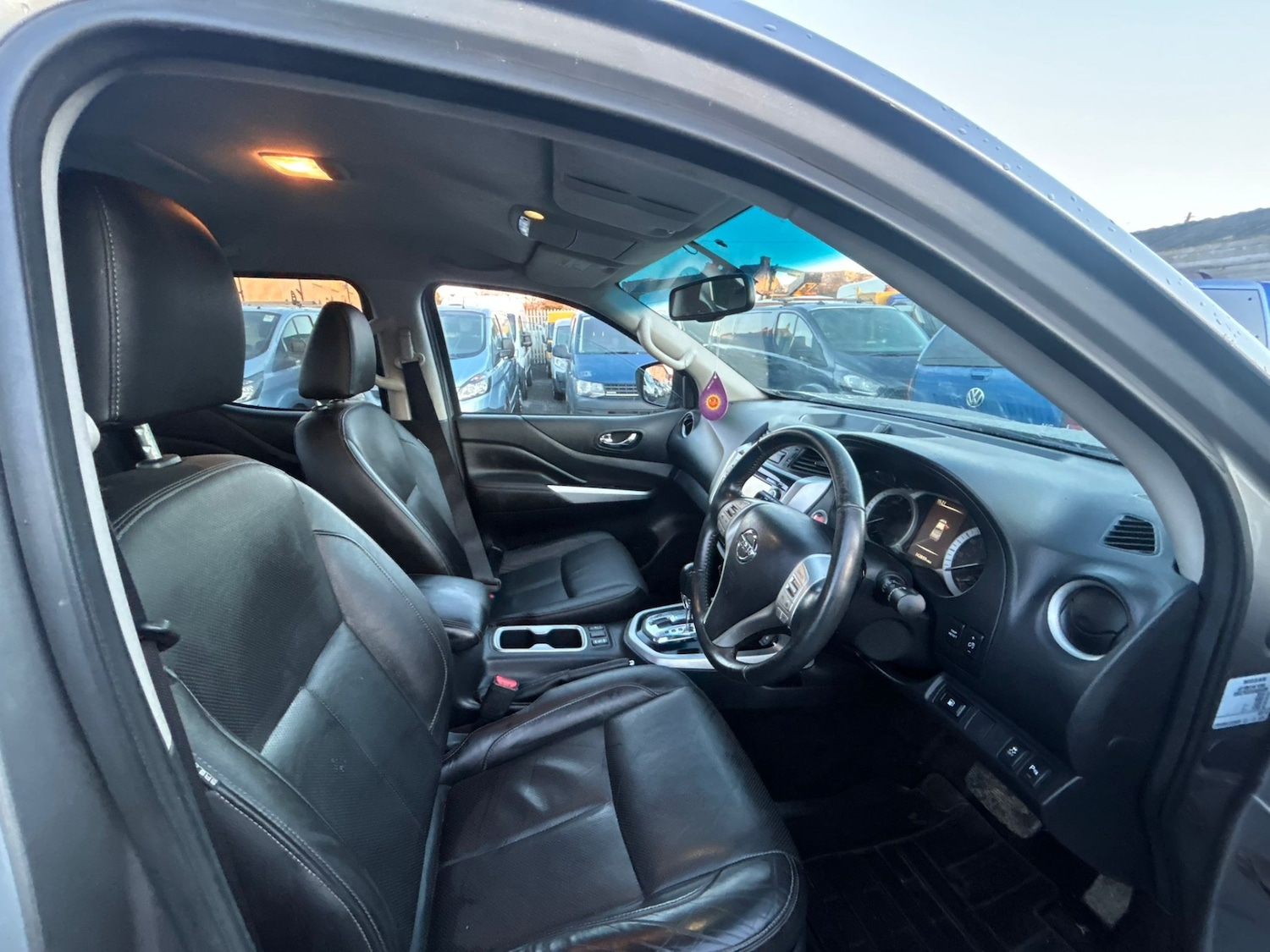 Used Nissan Navara 2016 for sale - 77239699: Photo 11