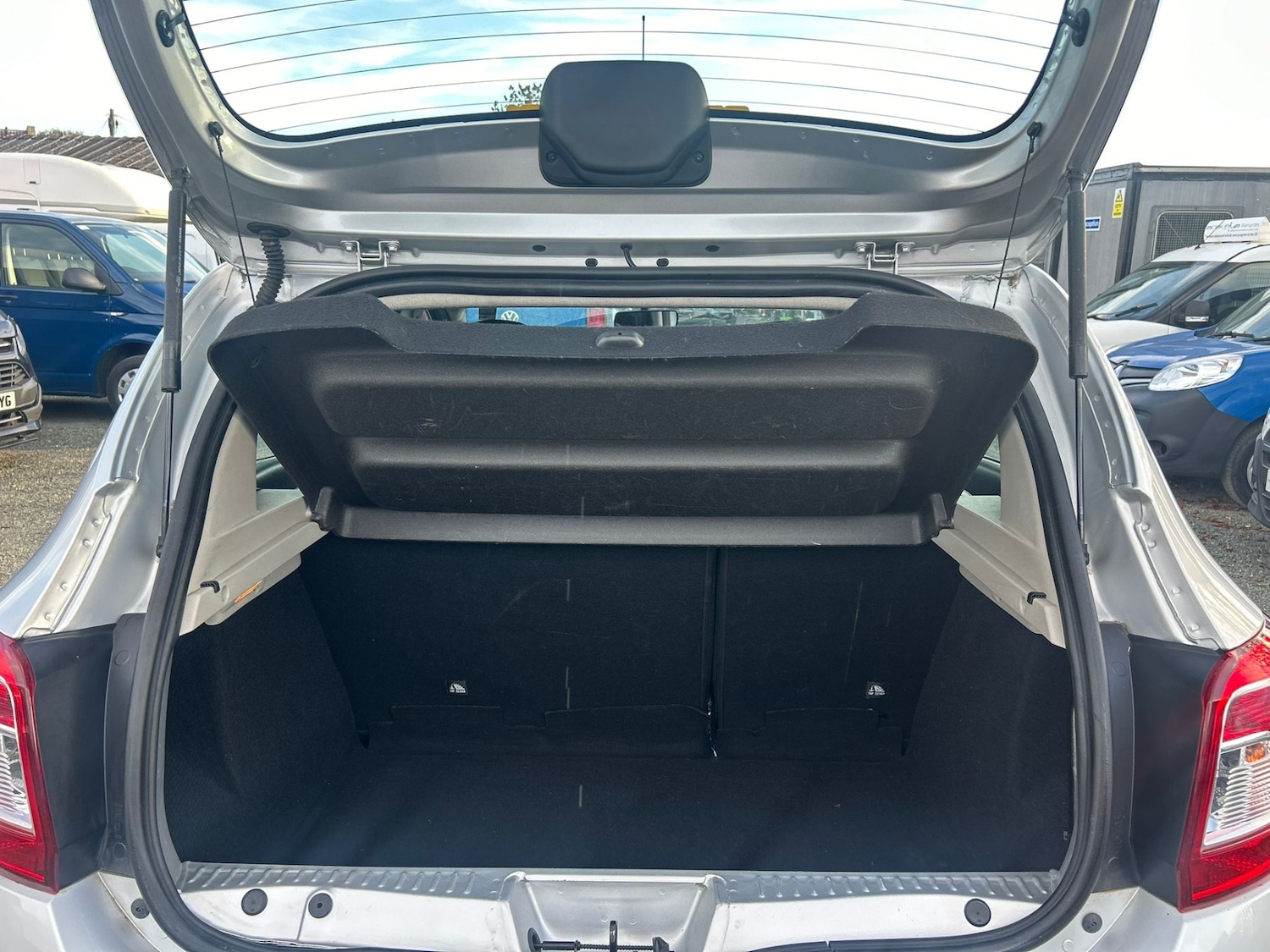 Used Dacia Sandero 2016 for sale - 76401494: Photo 11