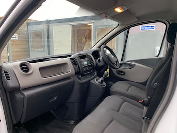 Used Renault Trafic 2017 for sale - 77167347: Photo