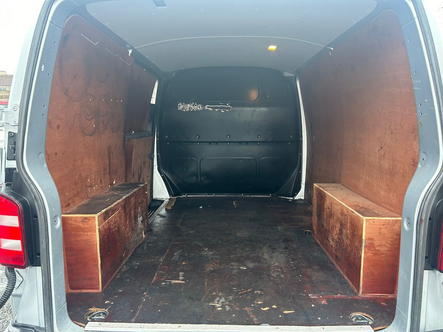 Used Volkswagen Transporter 2018 for sale - 77634450: Photo 2