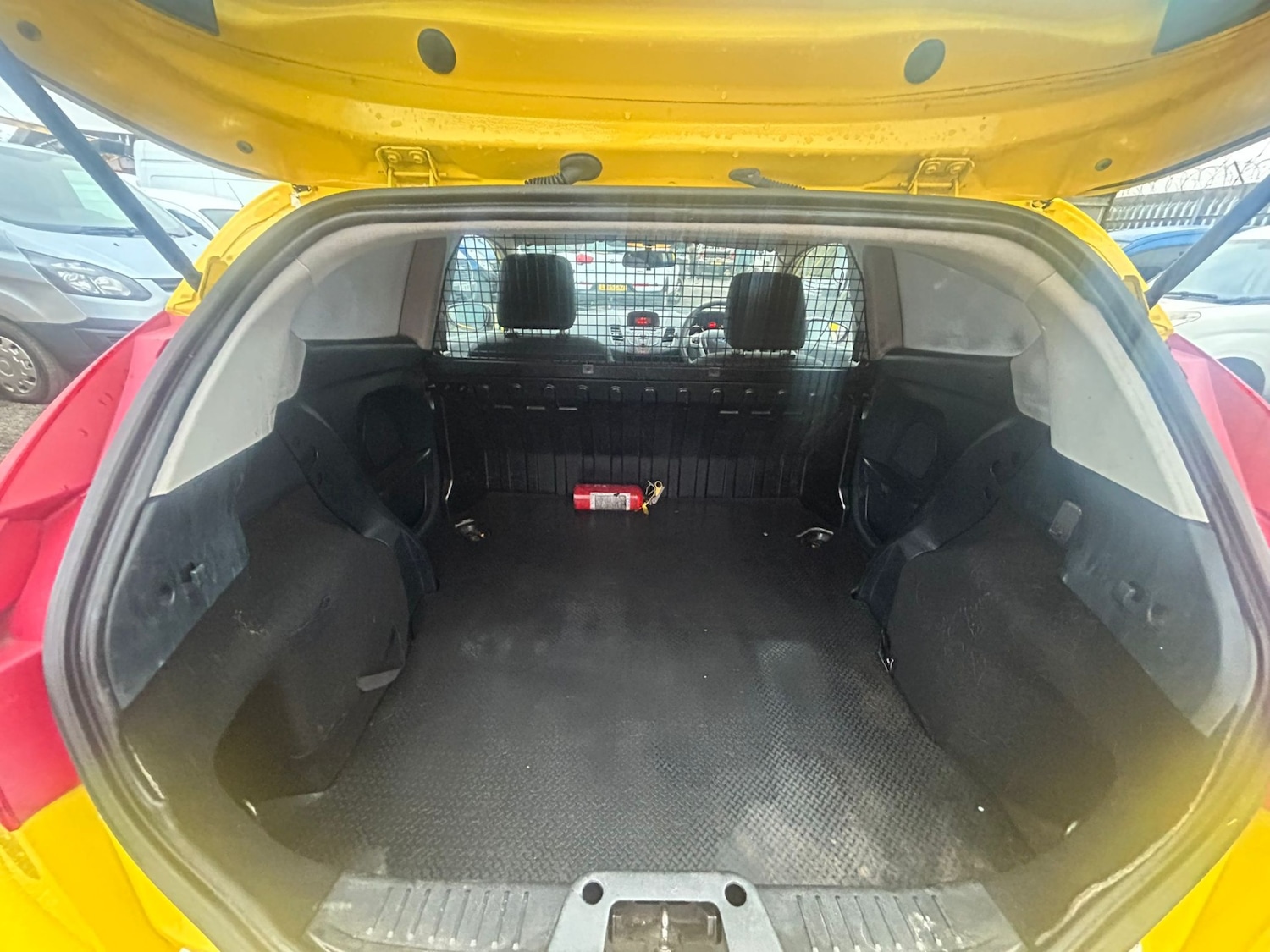 Used Ford Fiesta 2013 for sale - 77194792: Photo 11