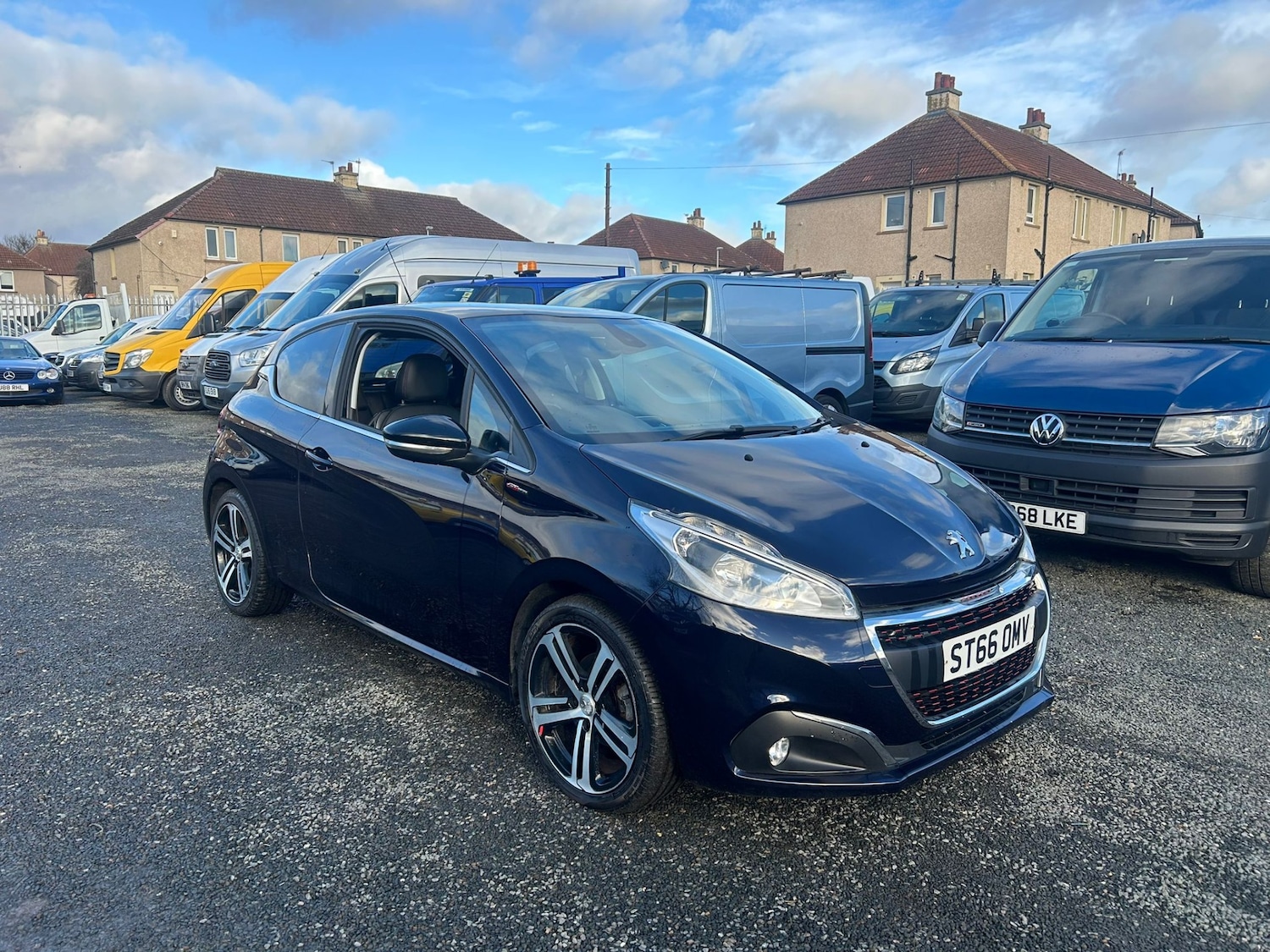 Used Peugeot 208 2016 for sale - 77193780: Photo 2