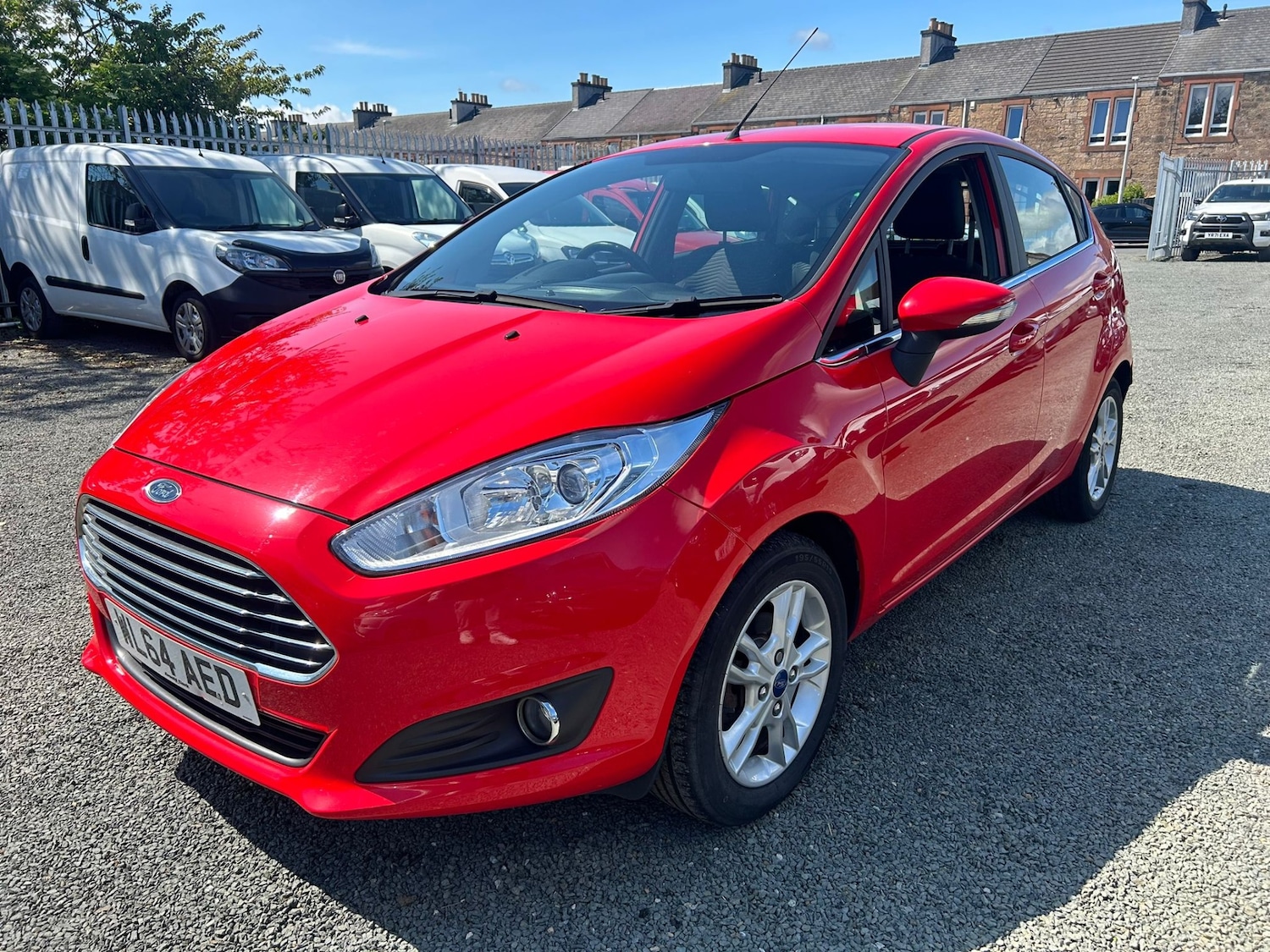Used Ford Fiesta 2015 for sale - 76553320: Photo 2