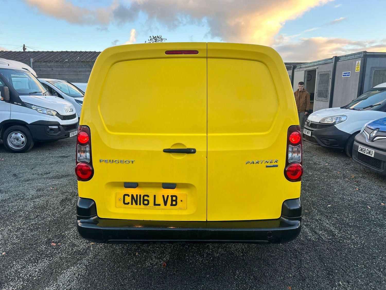 Used Peugeot Partner 2016 for sale - 77112230: Photo 3