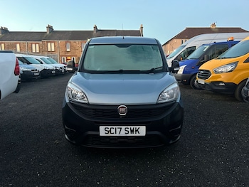 Used Fiat Doblo 2017 for sale - 77058370: Photo