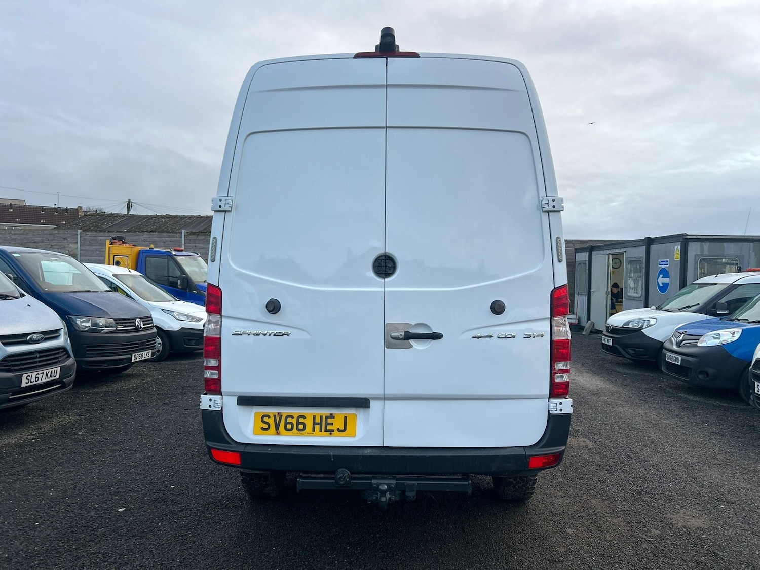 Used Mercedes-Benz Sprinter 2016 for sale - 77232570: Photo 9
