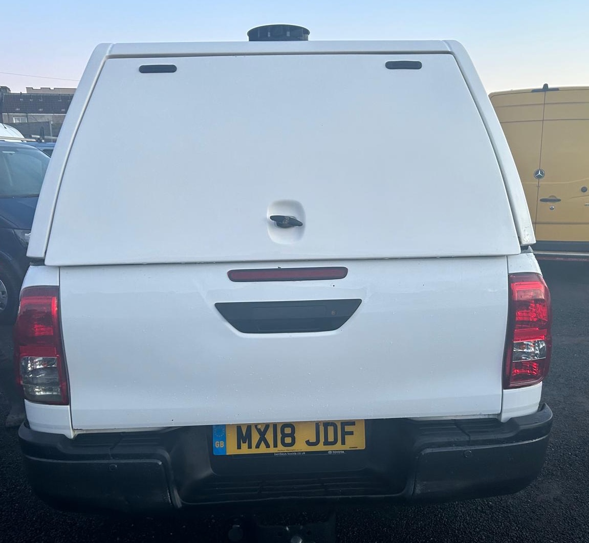 Used Toyota Hilux 2018 for sale - 77282263: Photo 12