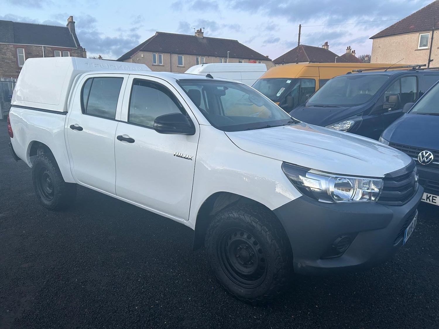 Used Toyota Hilux 2018 for sale - 77282263: Photo 2