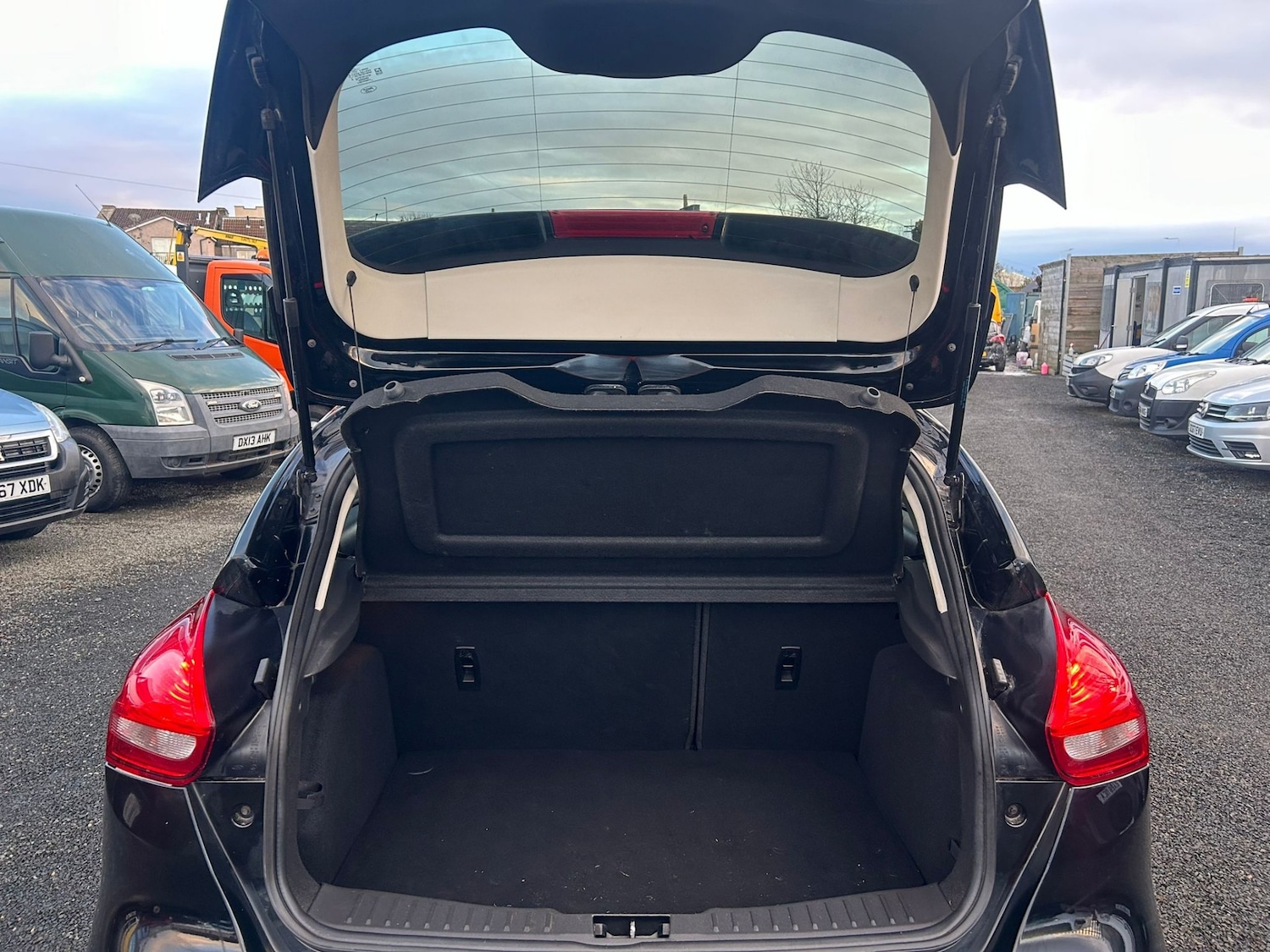 Used Ford Focus 2018 for sale - 76817931: Photo 9