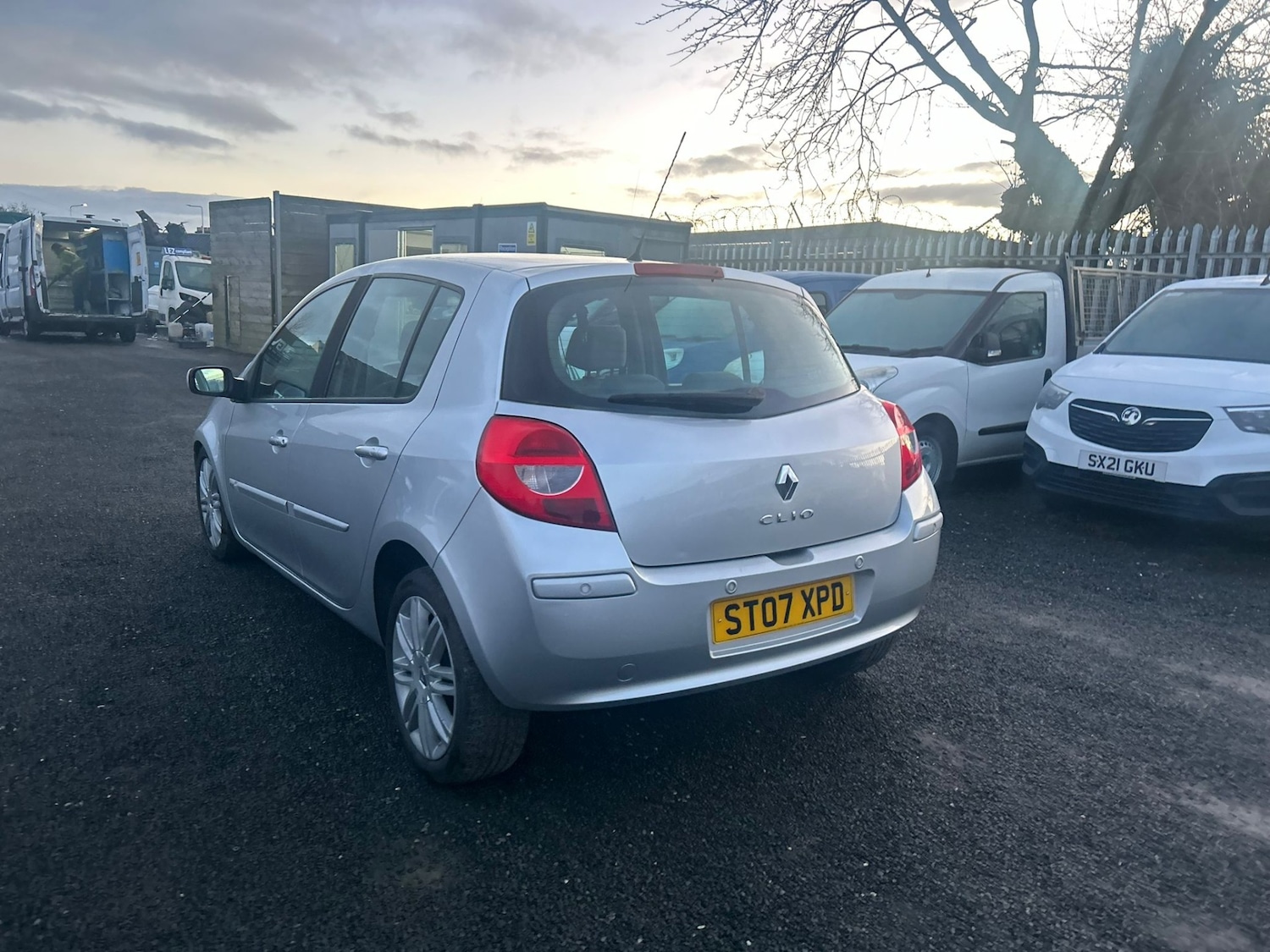 Used Renault Clio 2007 for sale - 77334163: Photo 8