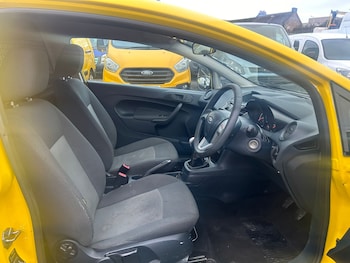 Used Ford Fiesta 2013 for sale - 77085124: Photo