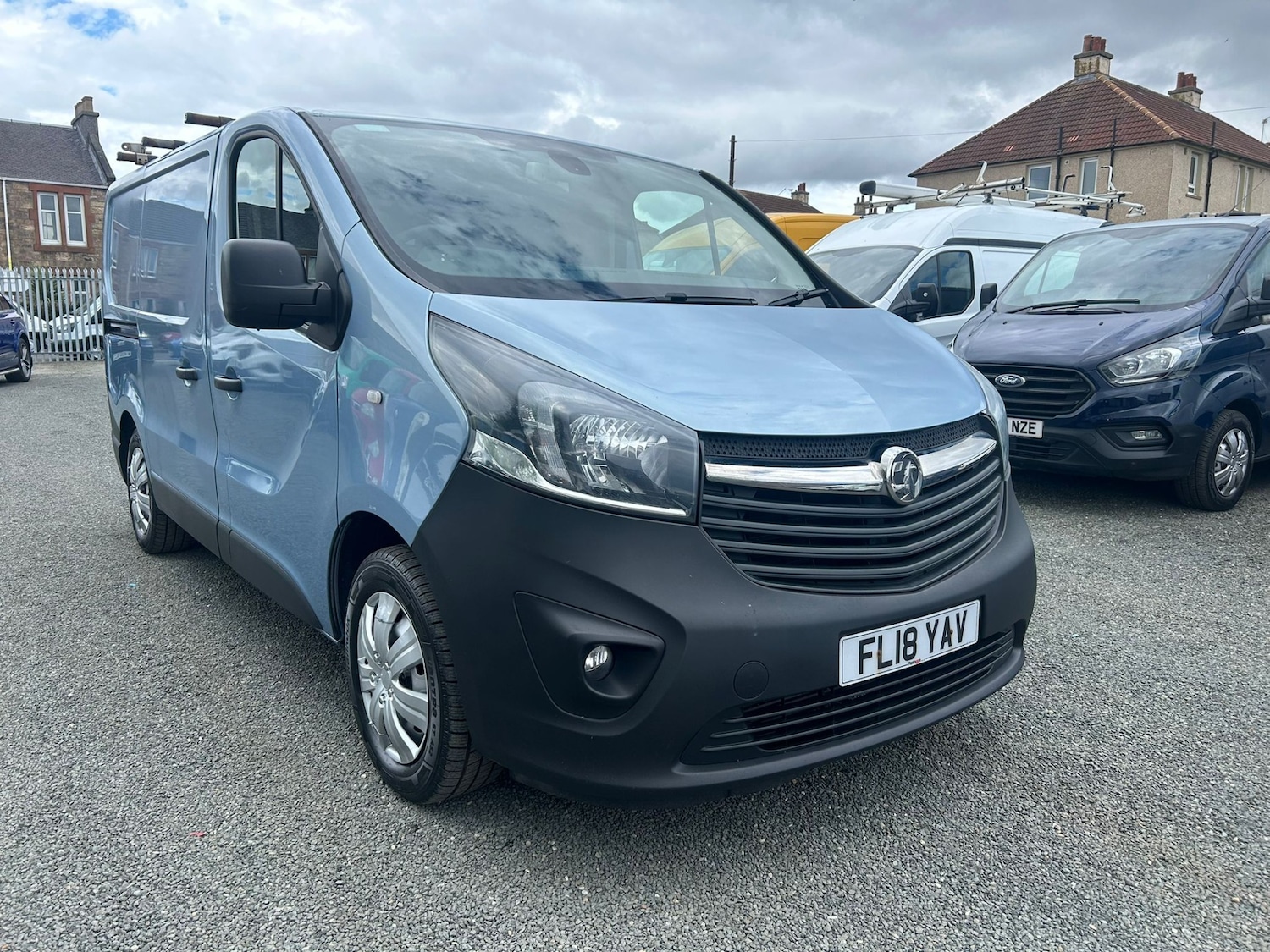 Used Vauxhall Vivaro 2018 for sale - 77721710: Photo 2
