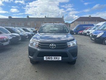 Used Toyota Hilux 2019 for sale - 78929608: Photo