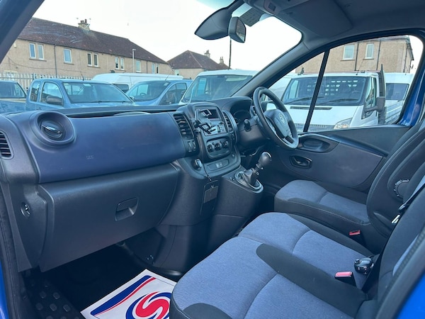 Used Vauxhall Vivaro 2016 for sale - 76205310: Photo 11