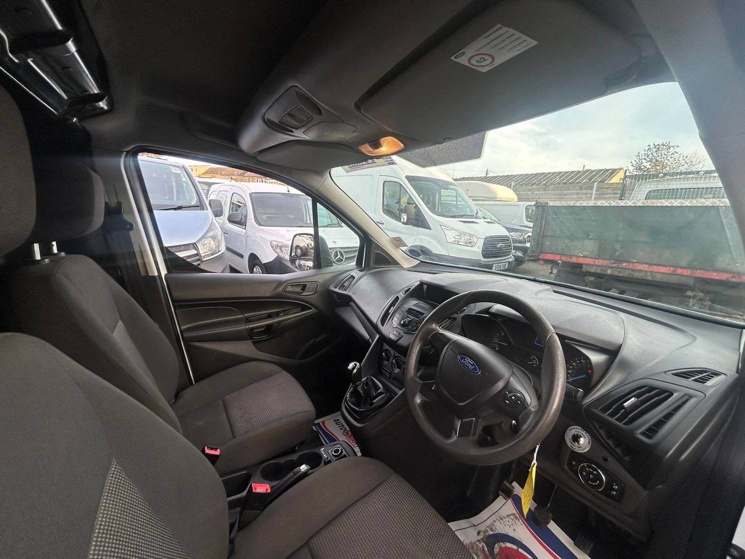 Used Ford Transit Connect 2014 for sale - 76355470: Photo 3