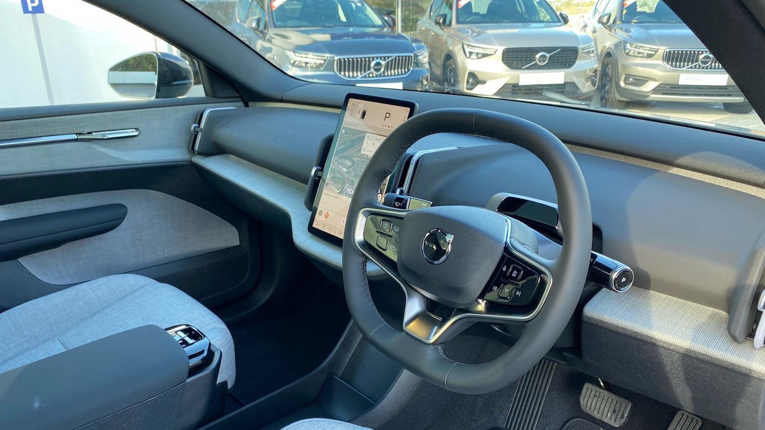 Used Volvo EX30 2025 for sale - 76490318: Photo 5
