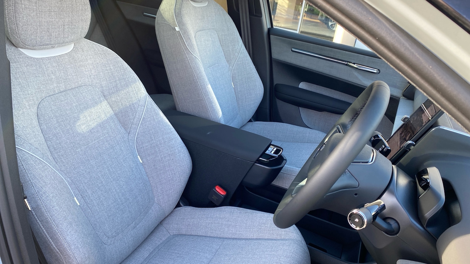 Used Volvo EX30 2025 for sale - 76490318: Photo 9