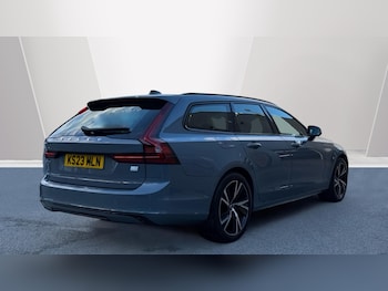 Used Volvo V90 2023 for sale - 77033343: Photo