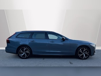 Used Volvo V90 2023 for sale - 77033343: Photo