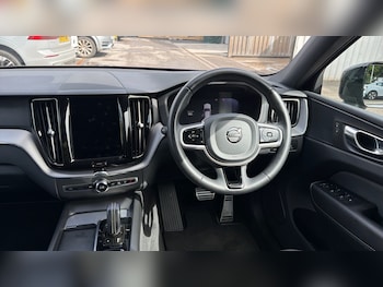Used Volvo XC60 2022 for sale - 78255359: Photo