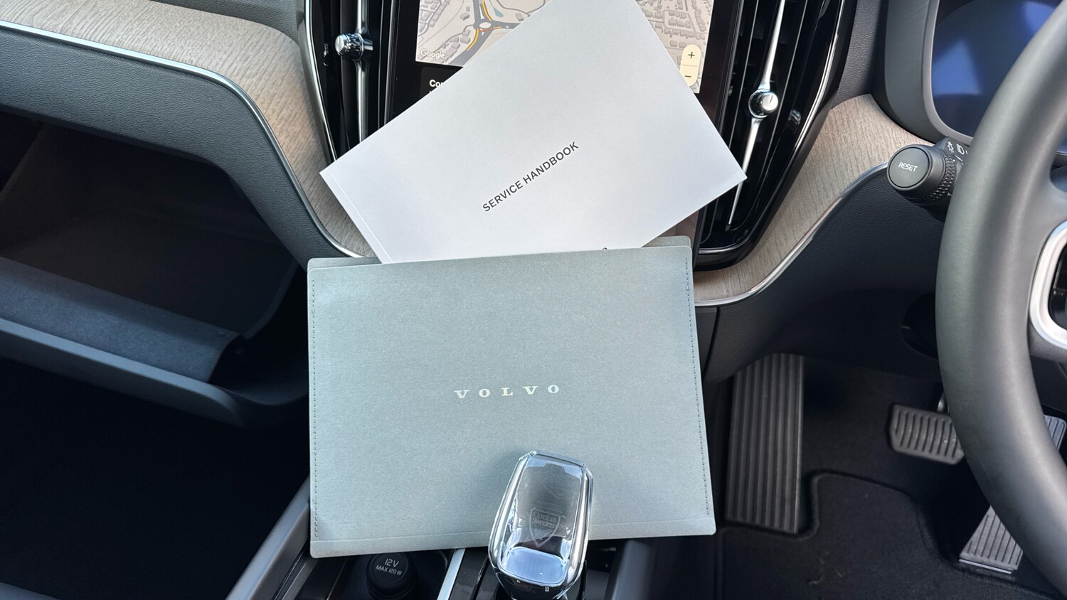 Used Volvo XC60 2025 for sale - 76542800: Photo 14