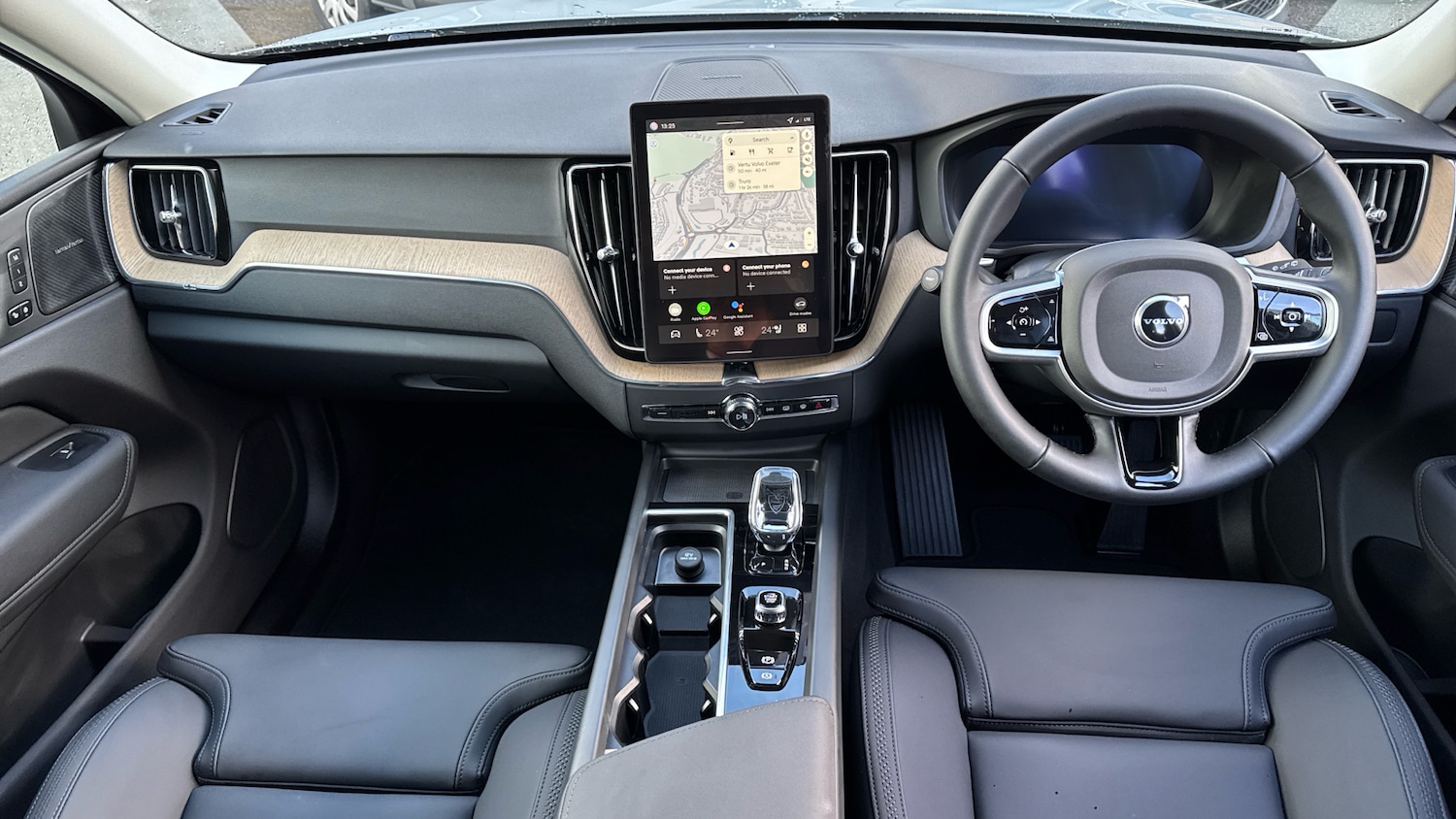 Used Volvo XC60 2025 for sale - 76542800: Photo 5