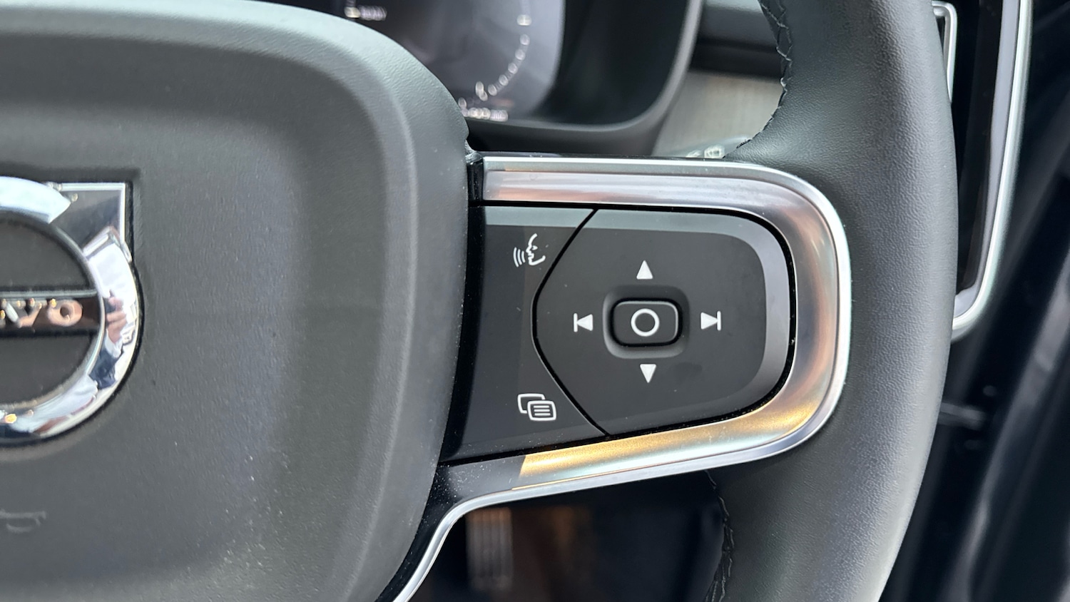 Used Volvo XC40 2022 for sale - 76480186: Photo 19