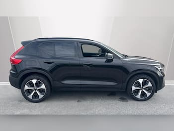 Used Volvo XC40 2025 for sale - 79514300: Photo