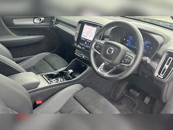 Used Volvo XC40 2025 for sale - 79514300: Photo