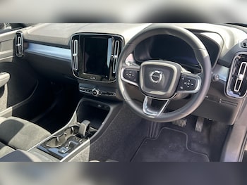 Used Volvo XC40 2025 for sale - 78804822: Photo