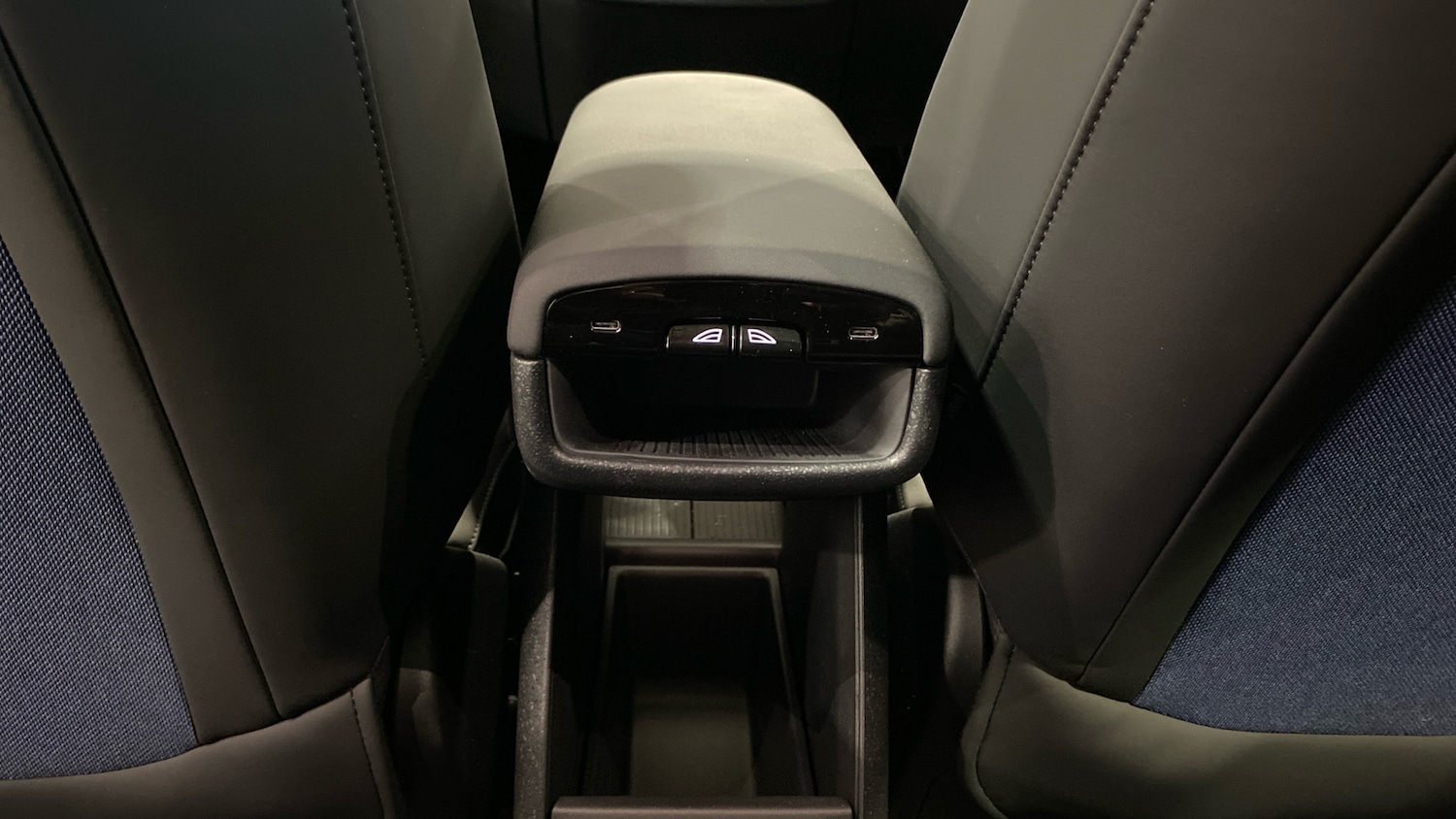 Used Volvo EX30 2025 for sale - 76542755: Photo 39