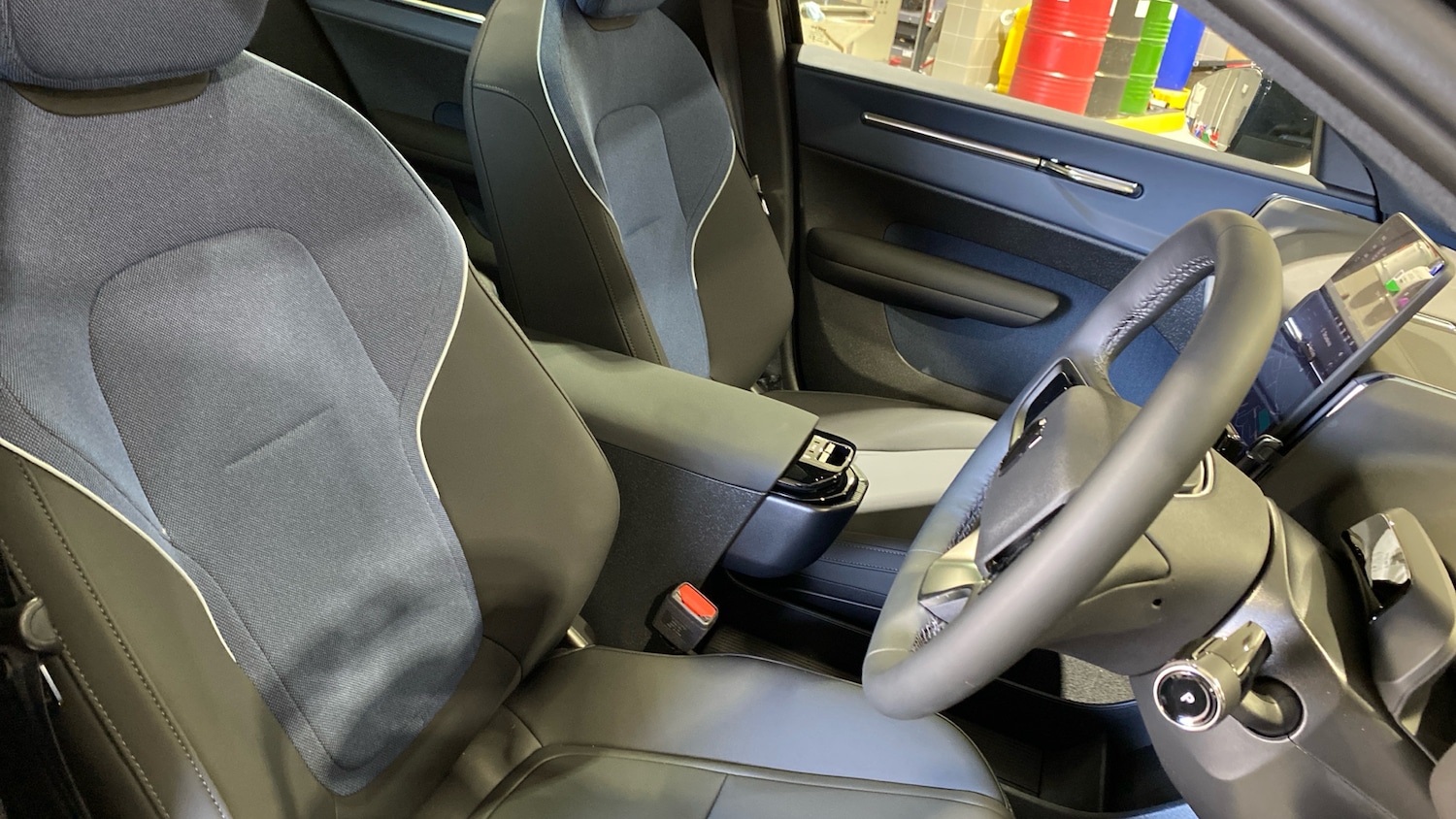 Used Volvo EX30 2025 for sale - 76542755: Photo 9