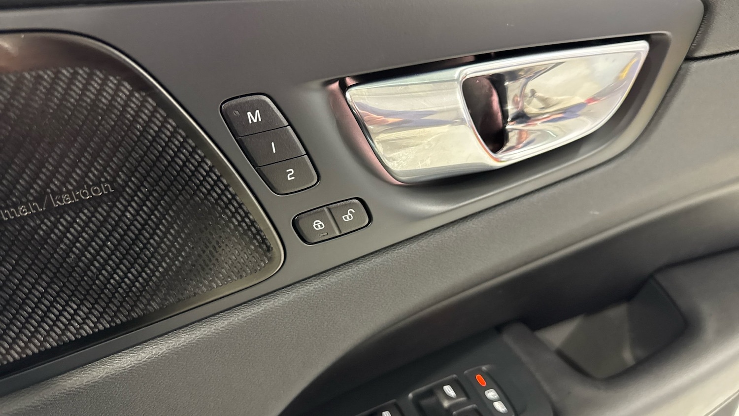 Used Volvo XC60 2022 for sale - 77070794: Photo 18