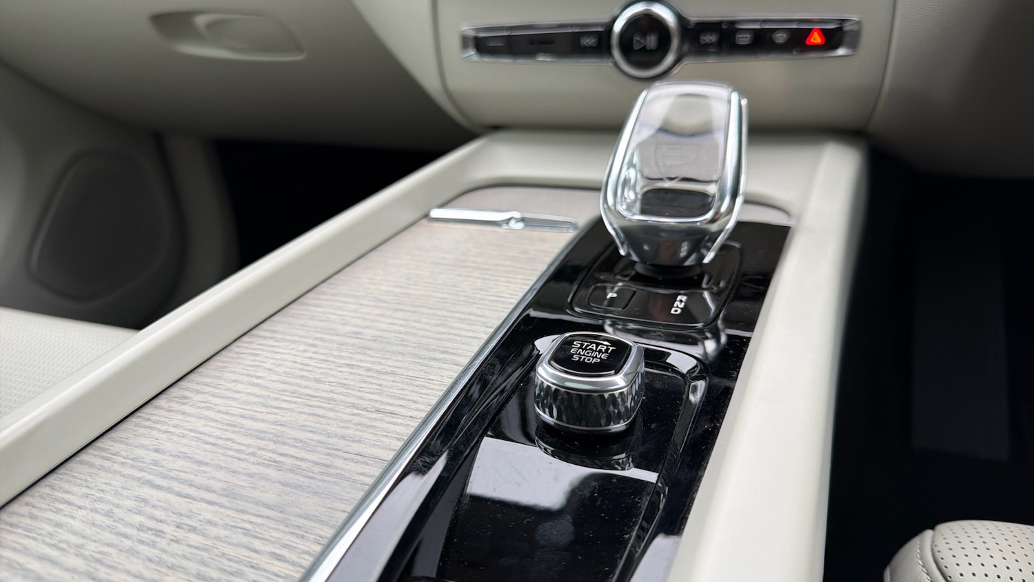 Used Volvo XC60 2021 for sale - 77676175: Photo 25