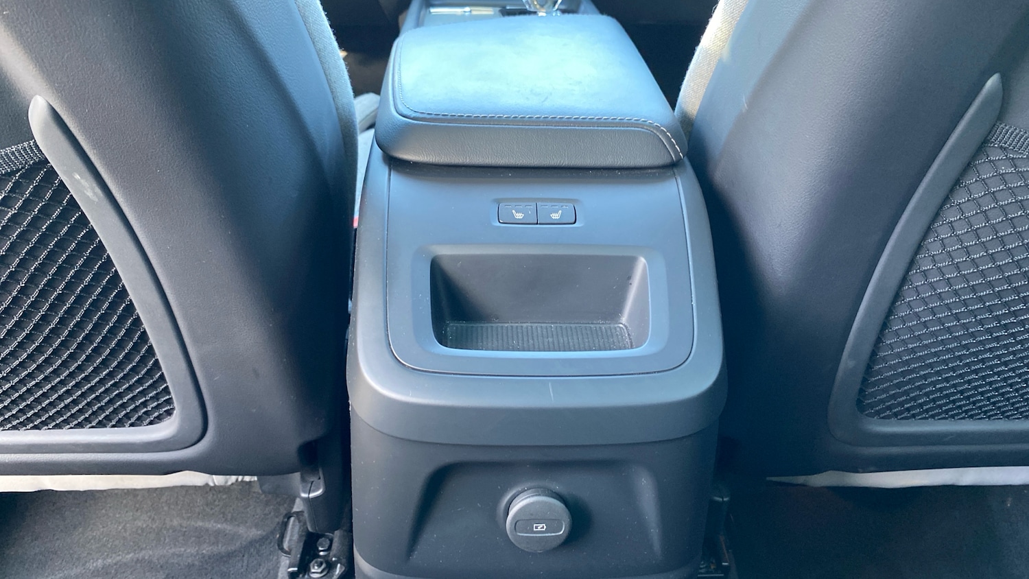 Used Volvo XC60 2023 for sale - 76681565: Photo 42