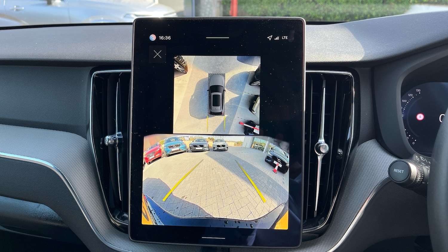 Used Volvo XC60 2025 for sale - 78197267: Photo 17