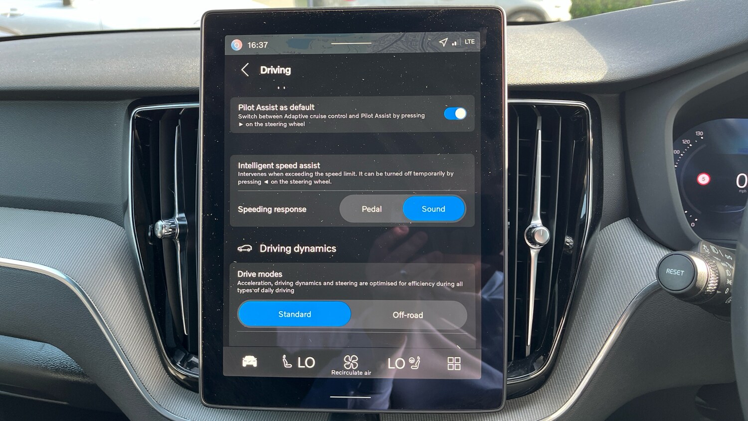 Used Volvo XC60 2025 for sale - 78197267: Photo 28