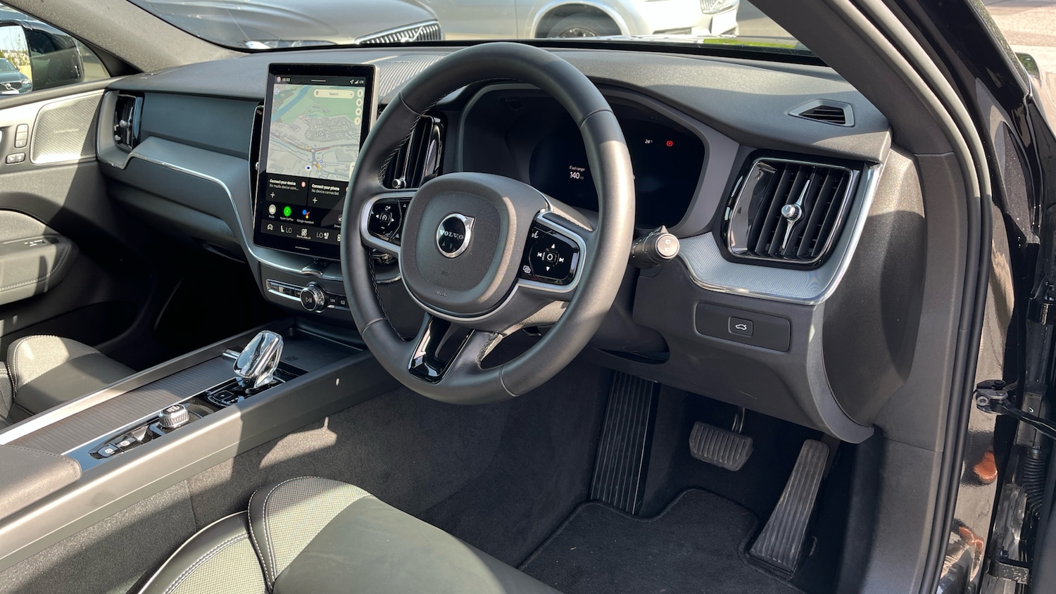 Used Volvo XC60 2025 for sale - 78197267: Photo 4