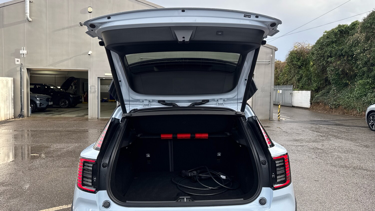 Used Volvo EX30 2025 for sale - 77505601: Photo 13