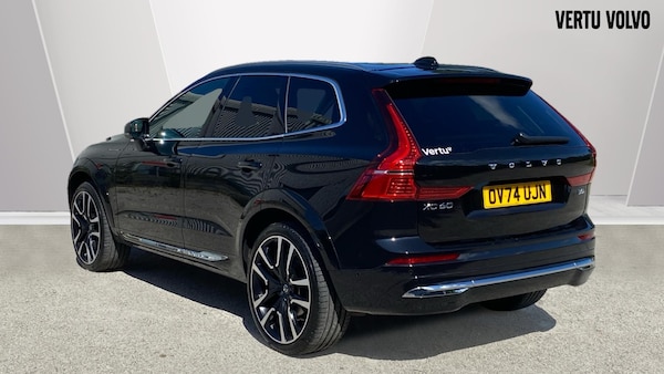 Used Volvo XC60 2024 for sale - 76207663: Photo 2