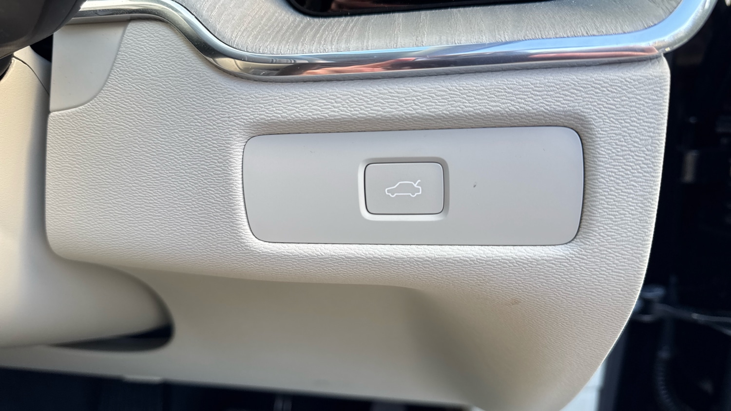 Used Volvo XC60 2024 for sale - 77902284: Photo 19