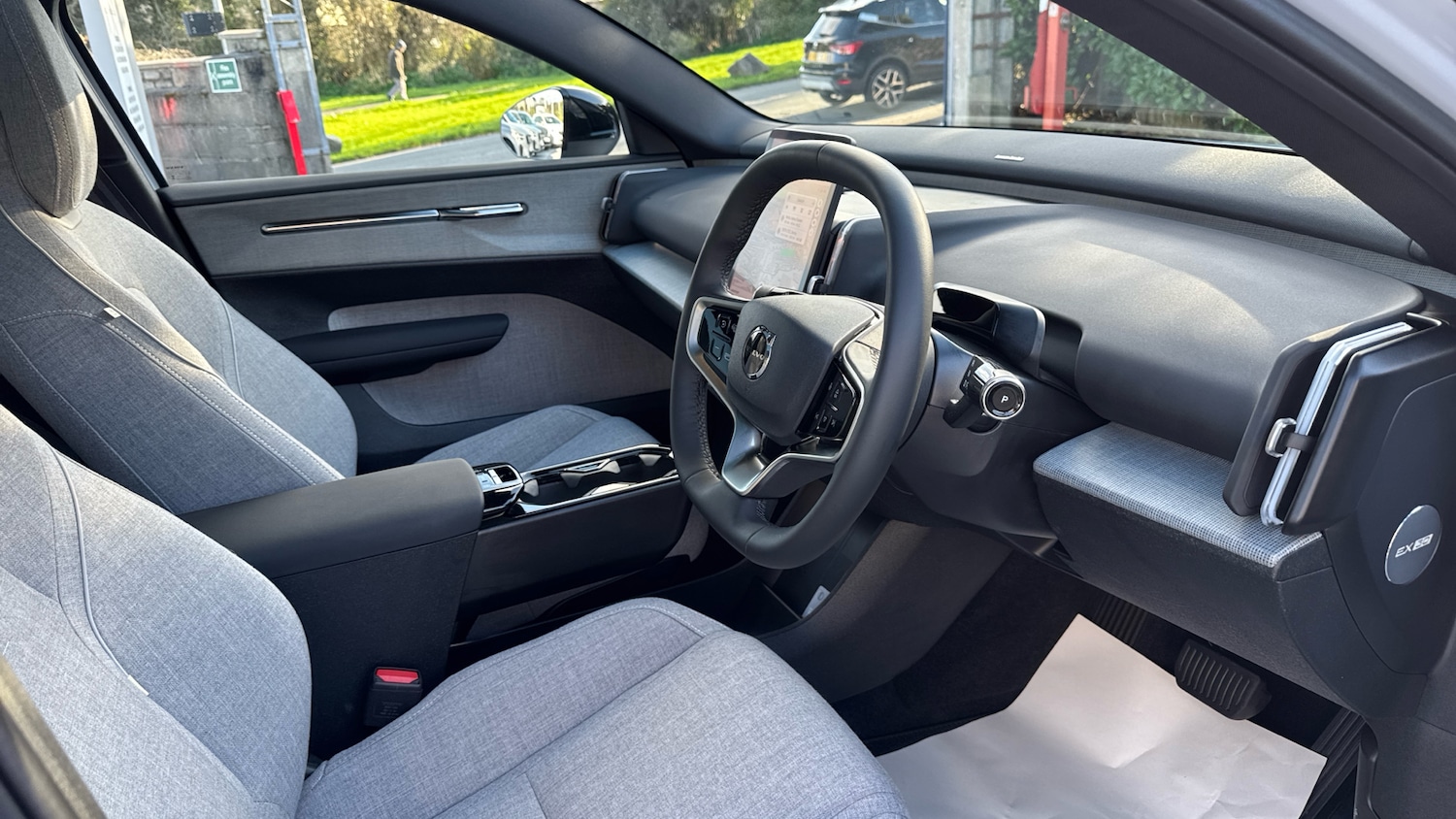 Used Volvo EX30 2025 for sale - 76542747: Photo 4