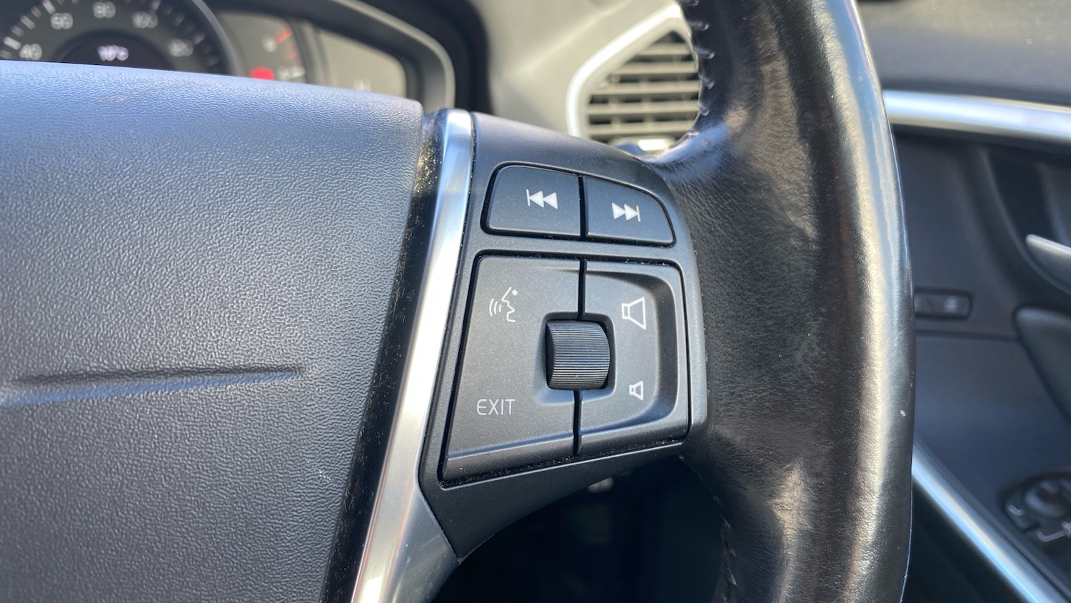 Used Volvo XC60 2015 for sale - 76526563: Photo 19