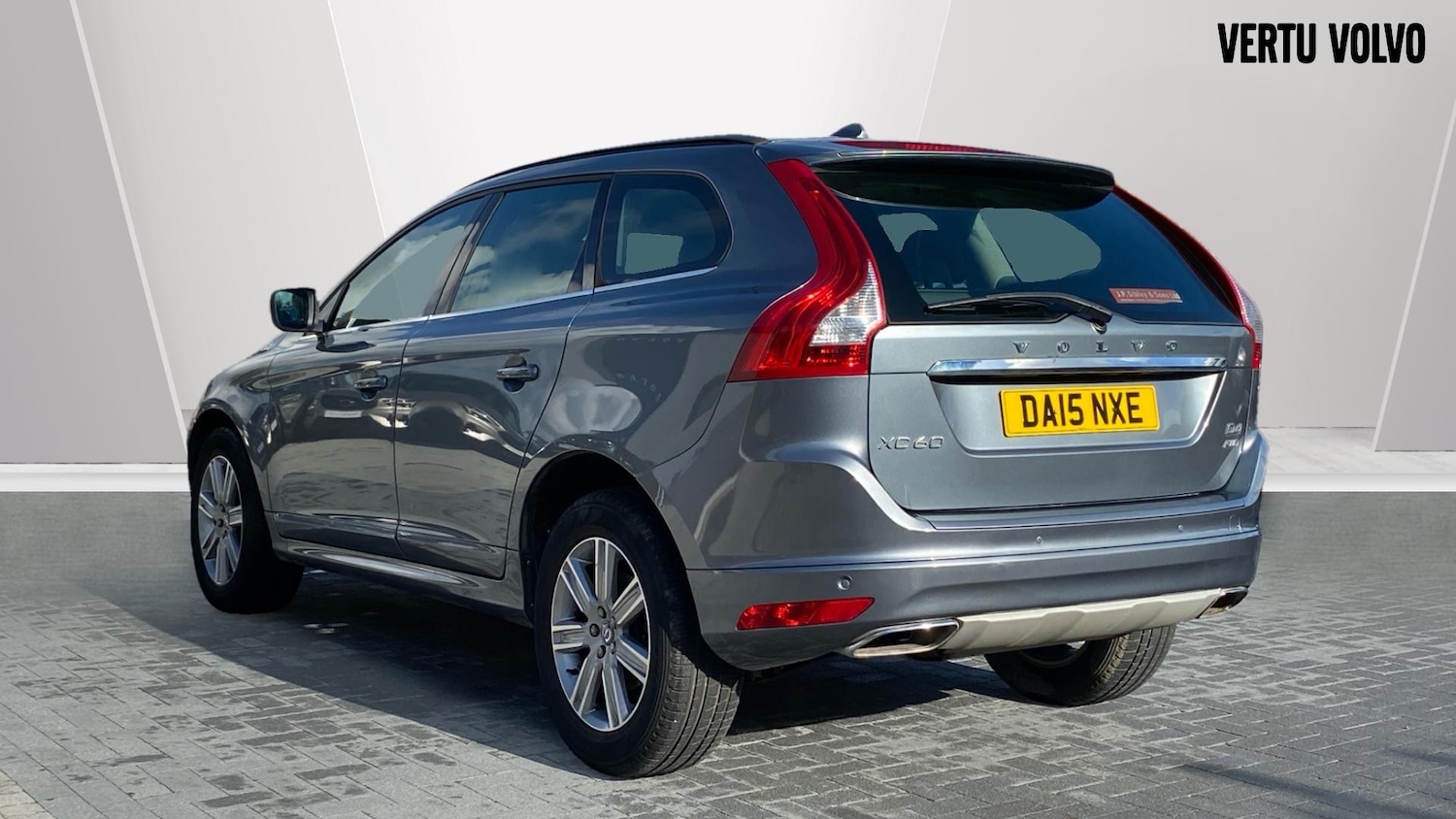 Used Volvo XC60 2015 for sale - 76526563: Photo 2