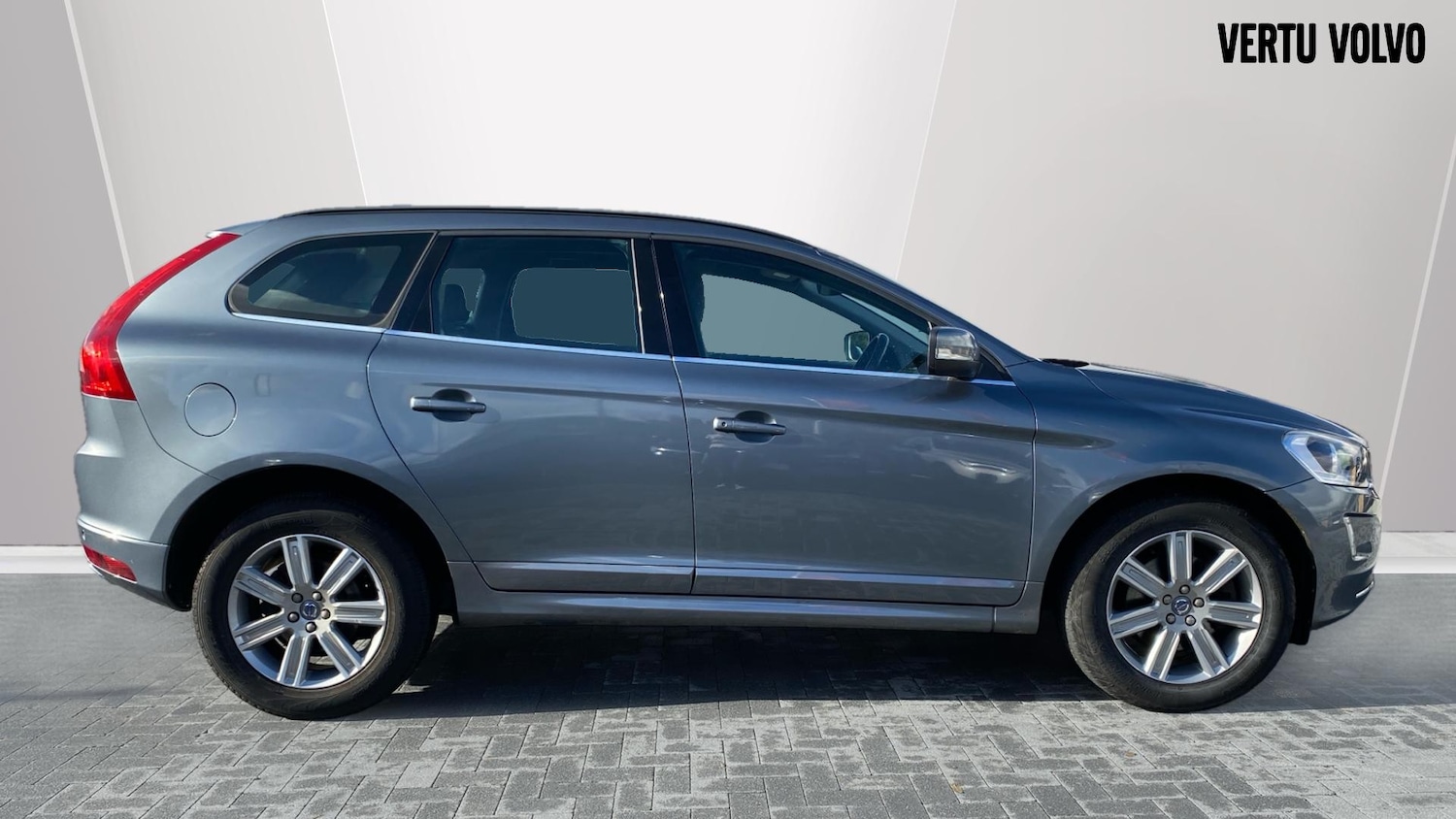 Used Volvo XC60 2015 for sale - 76526563: Photo 3