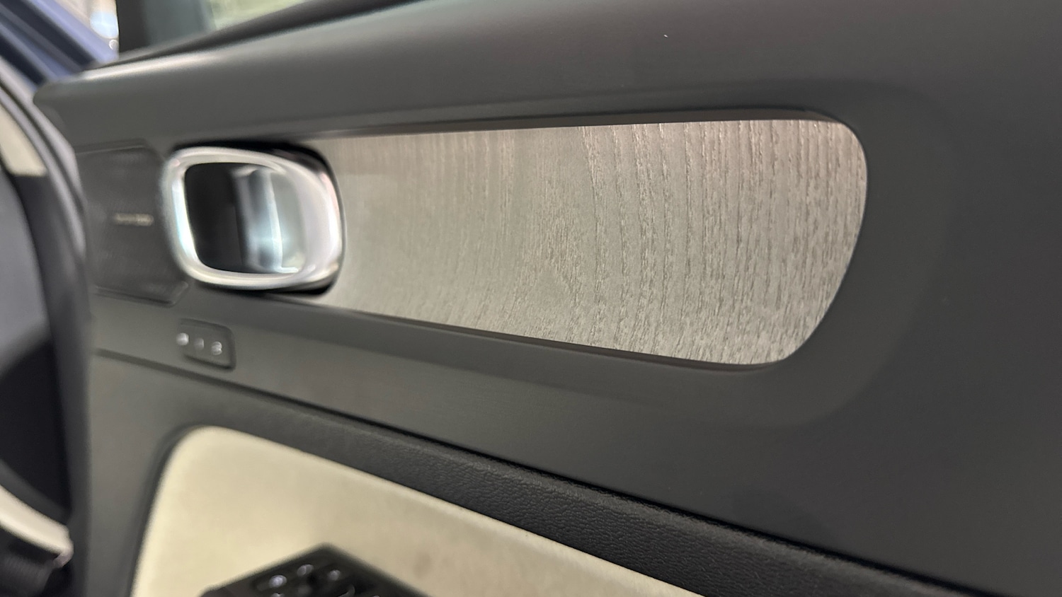 Used Volvo XC40 2025 for sale - 77127294: Photo 21