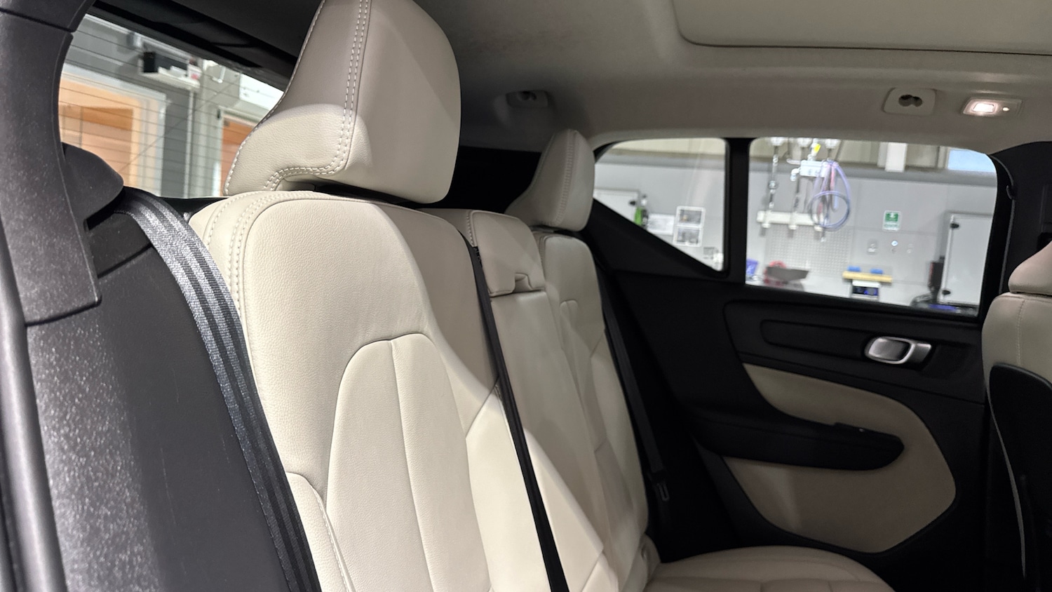 Used Volvo XC40 2025 for sale - 77127294: Photo 23