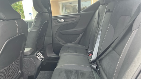 Used Volvo XC40 2024 for sale - 75390950: Photo 10