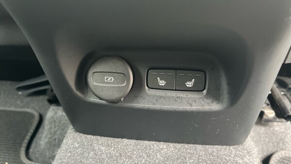 Used Volvo XC40 2024 for sale - 75390950: Photo 40