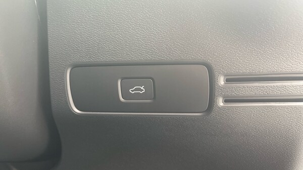 Used Volvo XC40 2024 for sale - 75390950: Photo 43
